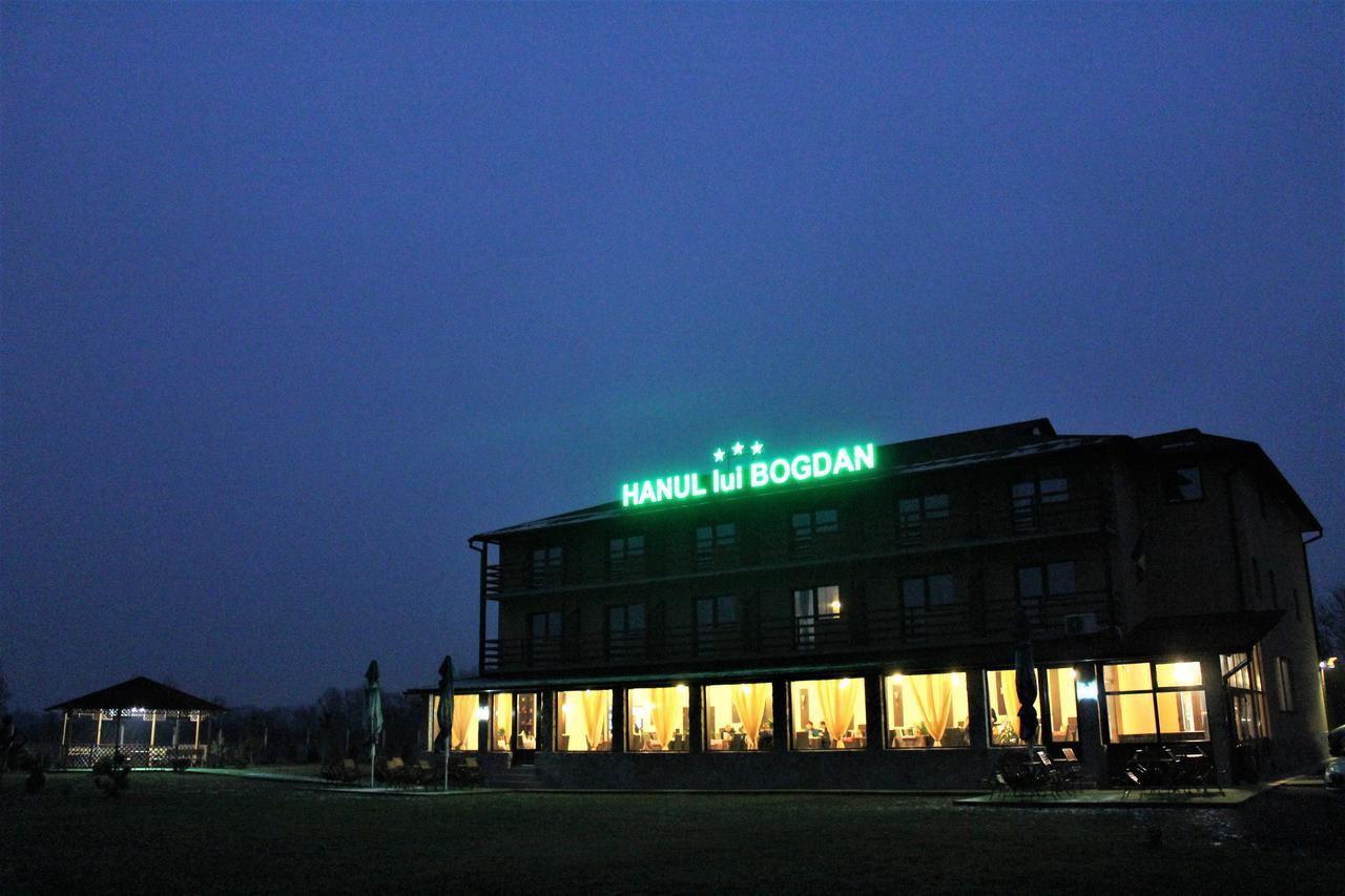 Hanul Lui Bogdan Economy INN Făget Extérieur photo